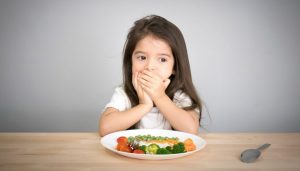 Bé táo bón sẽ lười ăn