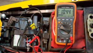 Bình ắc quy hết điện