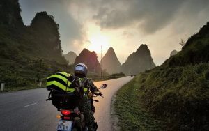 đi phượt hồ thác bà cùng tour