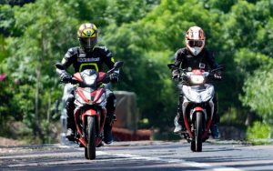 Kinh nghiệm đi phượt an toàn bằng xe máy côn tay