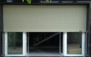 Khóa cửa cuốn